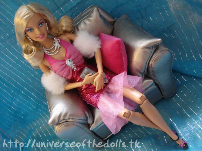 Mi nueva Barbie Fashionistas "Glam" BarbieFashionistasGlam2009008copia