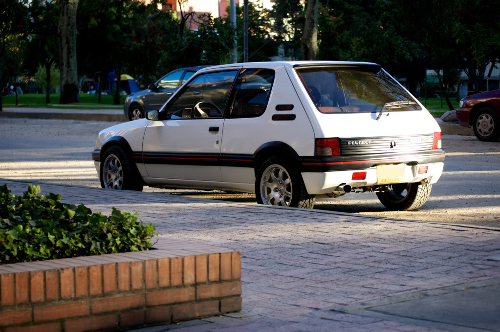 [Mercurio] 205 GTI 1.6 1992, Blanc Meije a Bogotá, Colombie - Page 3 205GTIEnero20124