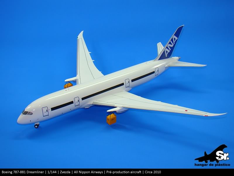 BOEING 787-881 DREAMLINER | ANA | ZVEZDA | 1/144 Sr01199_787_zvezda_ana_pre-pro_13fev12_01