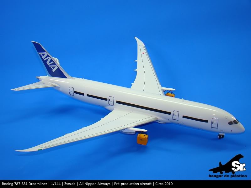 BOEING 787-881 DREAMLINER | ANA | ZVEZDA | 1/144 Sr01199_787_zvezda_ana_pre-pro_13fev12_04