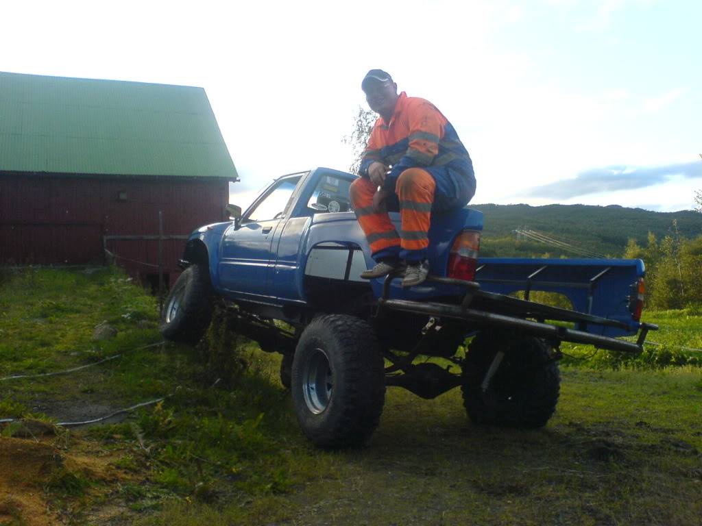 Hilux "Tacoma" 85 mod. DSC01090