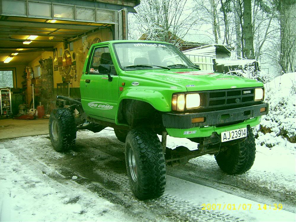 Hilux "Tacoma" 85 mod. SSA51232