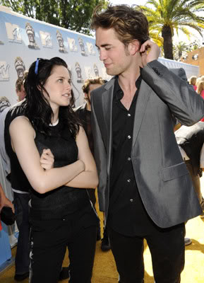 Mtv Movie Awards VIDEO + Fotos REDIT(02/06) Krisrob3