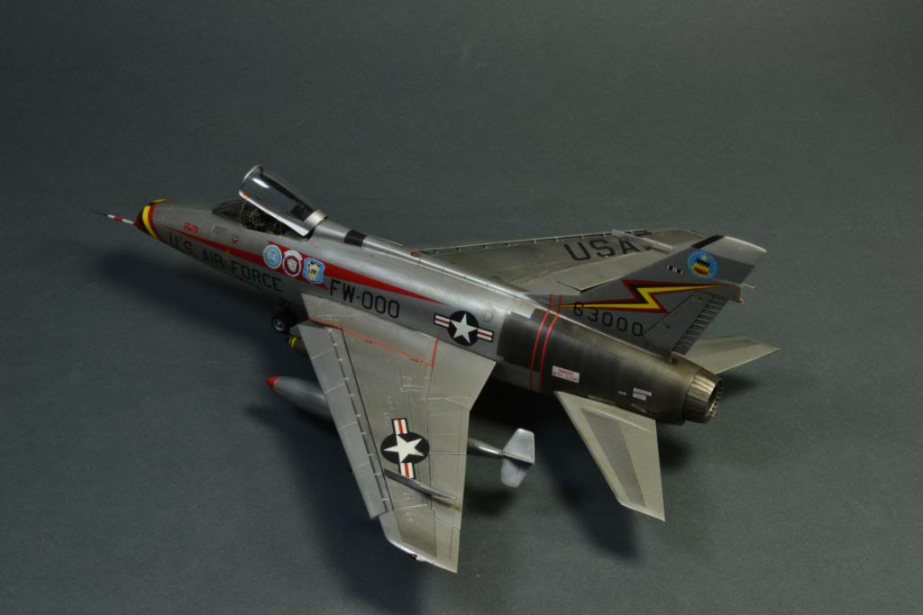 F-100D Super Sabre, 1/48 Trumpeter med Aires godis DSC_2630