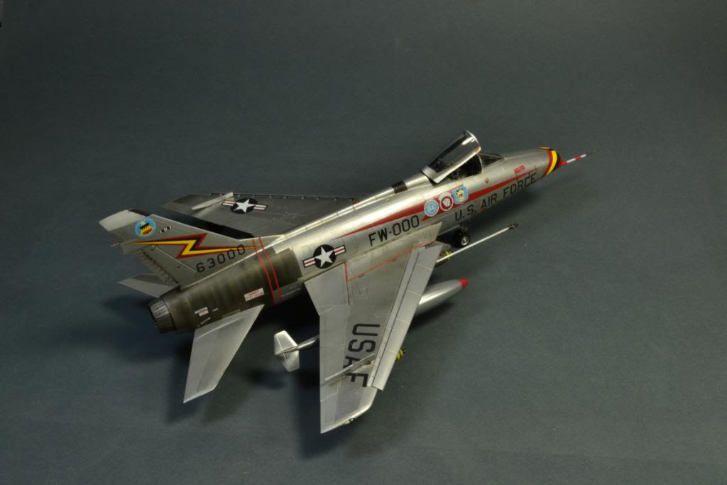 F-100D Super Sabre, 1/48 Trumpeter med Aires godis DSC_2636