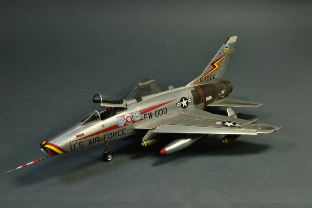 F-100D Super Sabre, 1/48 Trumpeter med Aires godis DSC_2651