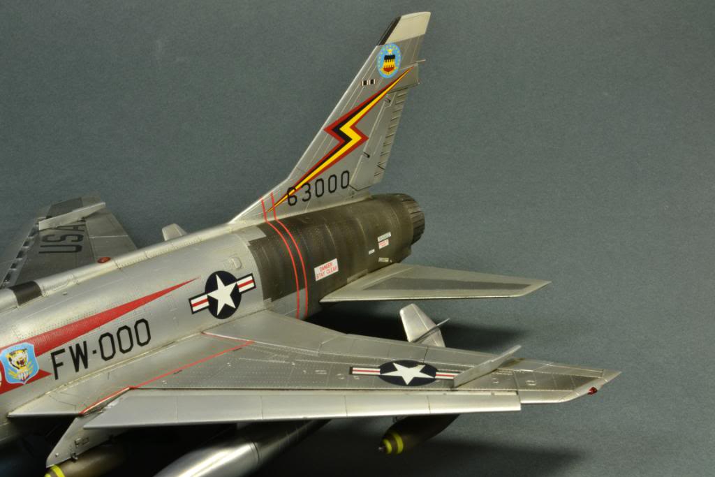 F-100D Super Sabre, 1/48 Trumpeter med Aires godis DSC_2655