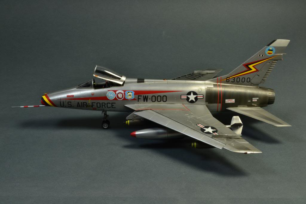 F-100D Super Sabre, 1/48 Trumpeter med Aires godis DSC_2659