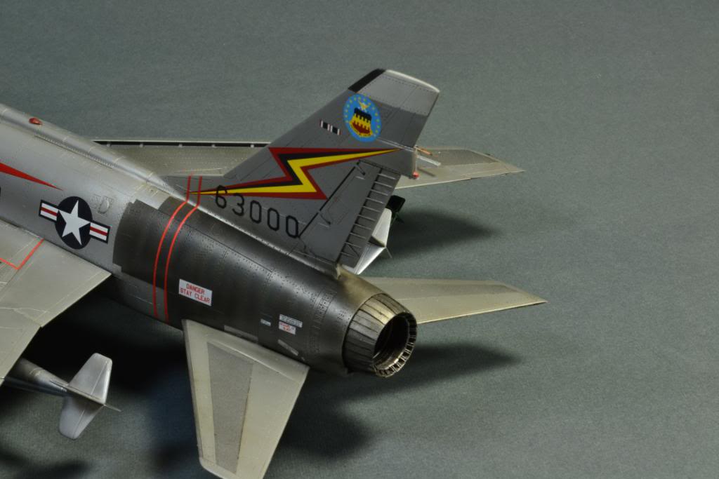 F-100D Super Sabre, 1/48 Trumpeter med Aires godis DSC_2665