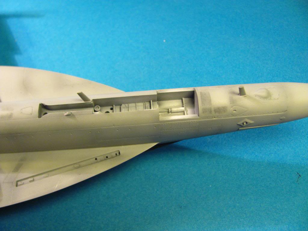 F-18F Super Hornet,  Hasegawa 1/48 - Sida 6 IMG_3013