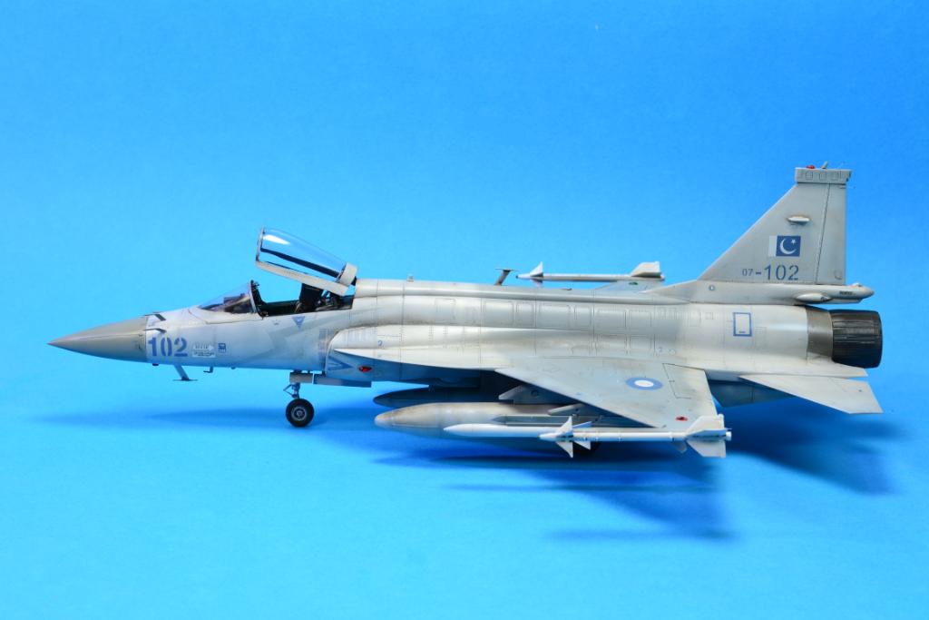 JF-17 Thunder, Trumpeter 1/48 DSC_1310