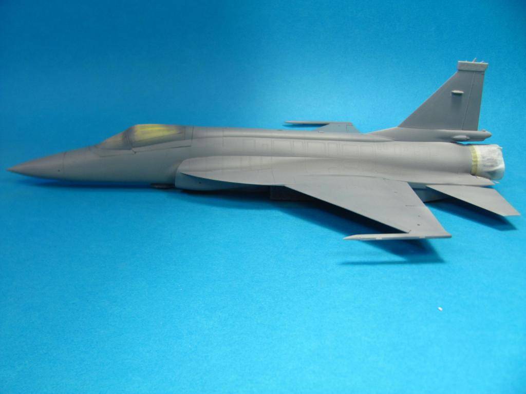 JF-17 Thunder, Trumpeter 1/48 IMG_5035