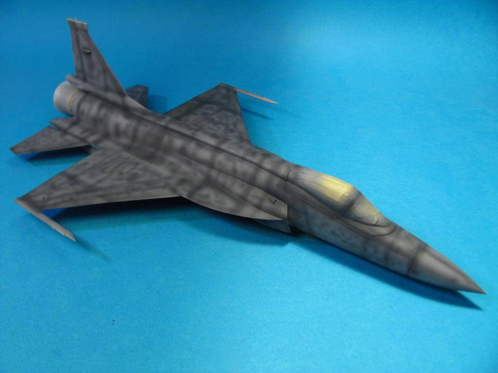 JF-17 Thunder, Trumpeter 1/48 - Sida 2 IMG_5037