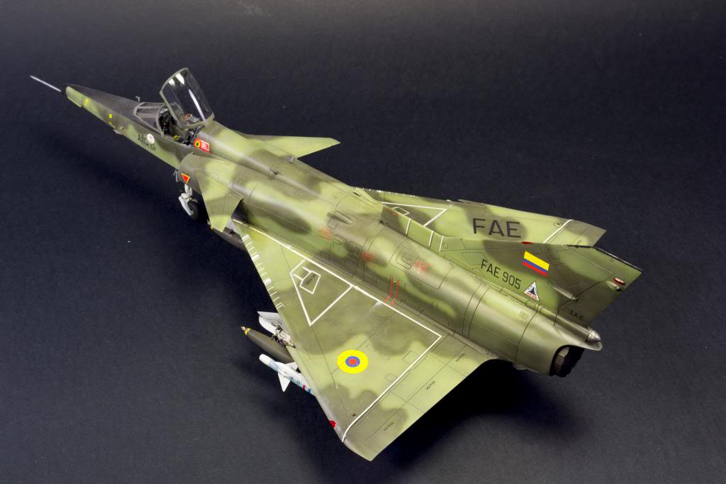 Kfir showdown, AMK mot Kinetic i 1/48 DSC_7769_zps6c599925