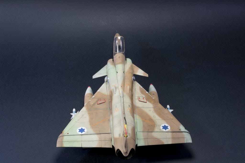 Kfir showdown, AMK mot Kinetic i 1/48 DSC_7885_zpsb035e38b