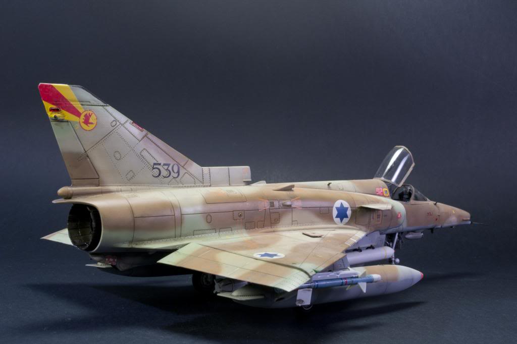 Kfir showdown, AMK mot Kinetic i 1/48 DSC_7952_zpse5b33a67