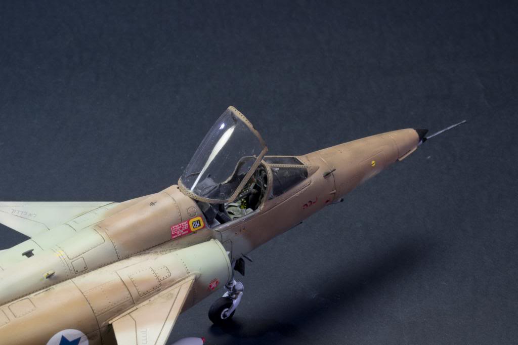 Kfir showdown, AMK mot Kinetic i 1/48 DSC_7956_zps448dd61d