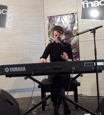 Showcase FNAC Emilyloizeau-fnacstlazare-0406-2