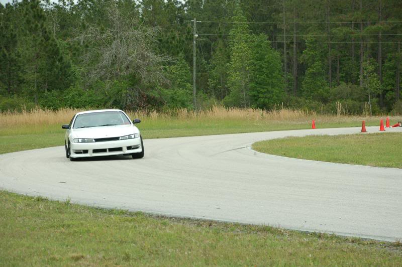 Dodge's autox thread DSC_1674