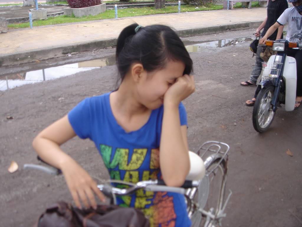 TRẬN ĐÁ BANH [6/11/2011] + 2clip luyện tập DSC05927-1