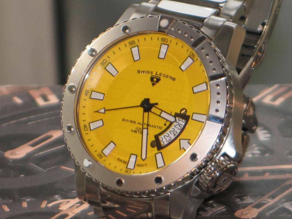 Watch-U-Wearing 3/29/11 V49017-SwissLegend1000MAdmiralDiverWatchwithWinder6