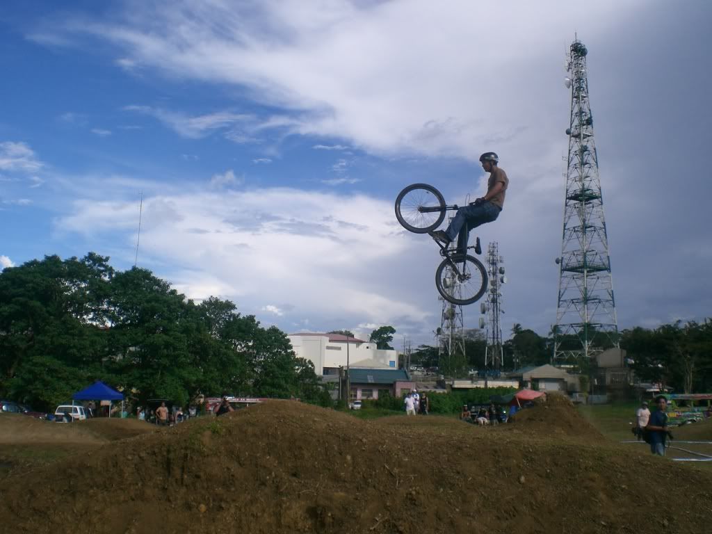 Trancend TAgaytay Extreme. DirtJump Pics CIMG8449