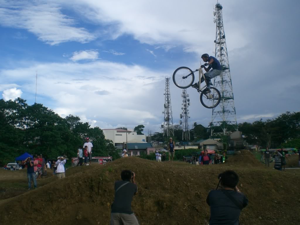 Trancend TAgaytay Extreme. DirtJump Pics CIMG8454