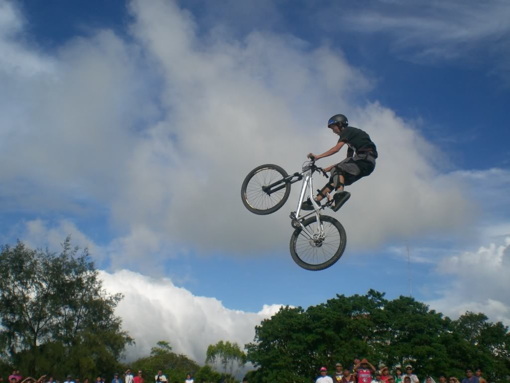 Trancend TAgaytay Extreme. DirtJump Pics CIMG8467