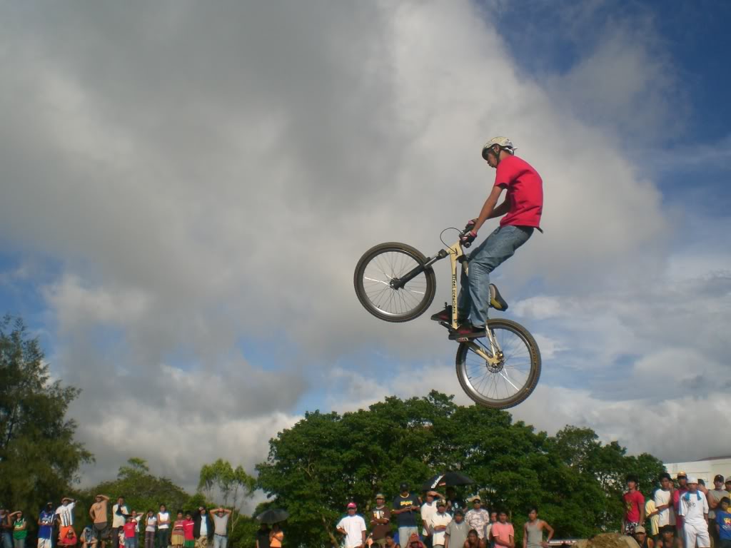 Trancend TAgaytay Extreme. DirtJump Pics CIMG8472