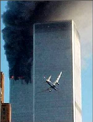 LENSA: Tragedi Menara Kembar World Trade Center. Sebuah Konspirasi? 03-wtc-attack-05-300