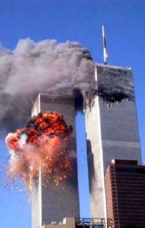 LENSA: Tragedi Menara Kembar World Trade Center. Sebuah Konspirasi? 04-wtc-attack-08-300