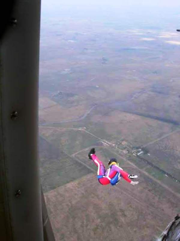 SPORT: ParaSailing, Parachuting & Sky-Diving Sky-diving-jumping-jack-flash-800x6