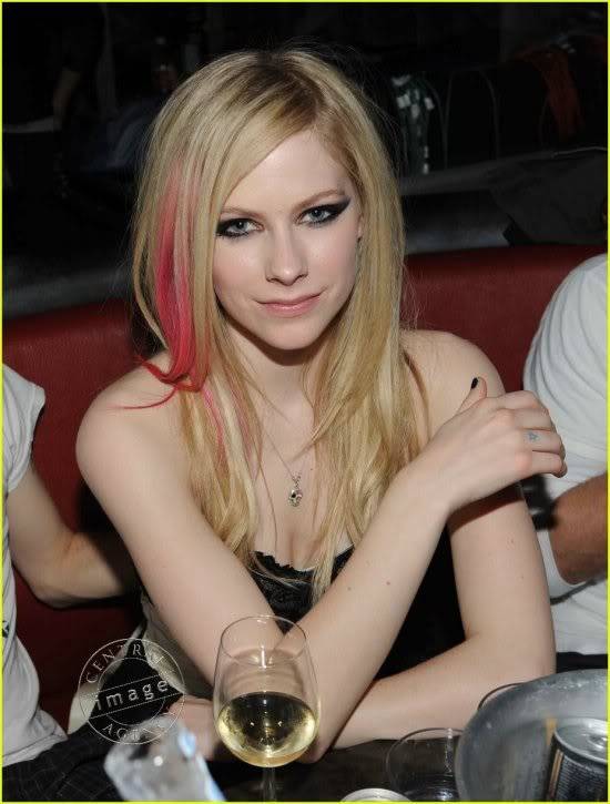 Avril Lavigne Picture's 111