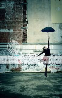 Em ghét mưa...Vì mưa làm em nhớ anh... I_love_it_when_it_rains_by_TrixyPix
