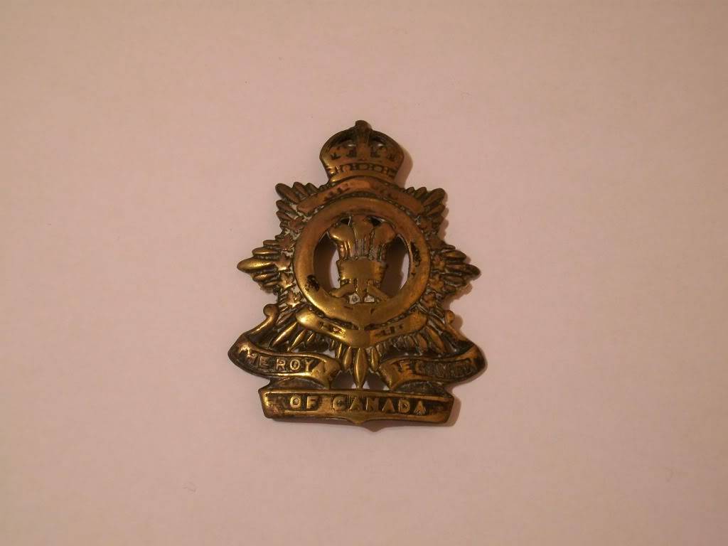 Need help to ID badge collection. 100_2915