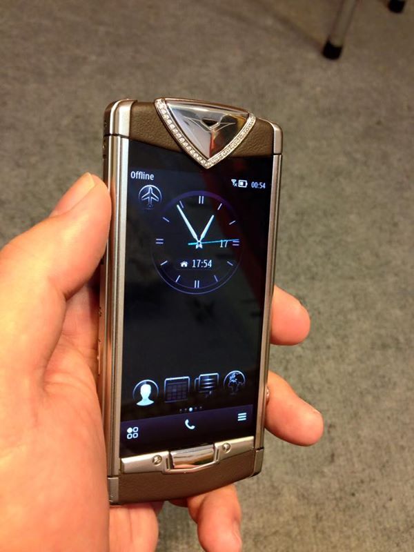  Vertu - Mobiado - 8800 chính hãng tại Đà Nẵng (update 24/3/2015) 10314716_940514902633815_3911721880159599168_n_zpseahtf8rc