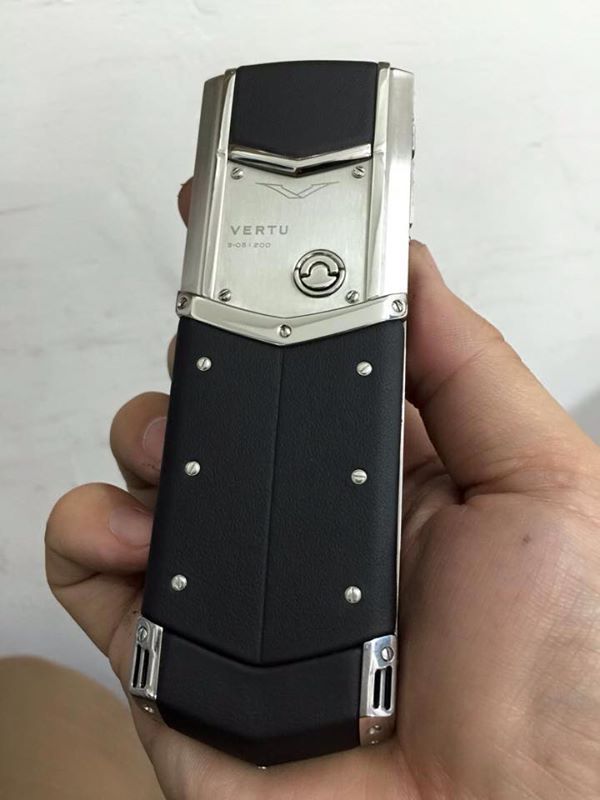  Vertu - Mobiado - 8800 chính hãng tại Đà Nẵng (update 24/3/2015) 11042967_940536432631662_8043573494854584906_n_zpslrlz8ig7