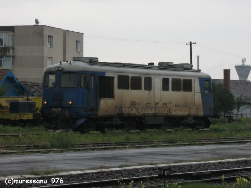 Locomotive diesel-electrice clasa 60-61 IMG_1607