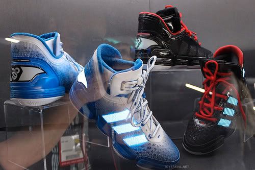 ces quoi vos chaussures - Page 2 TRON-SHOES