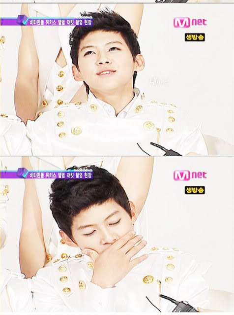 Dongho a day. :] - Page 2 30105_129174970426946_1000000333135