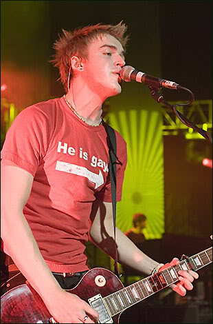 TOM FLETCHER! - Page 3 Mcfly2_310x4701