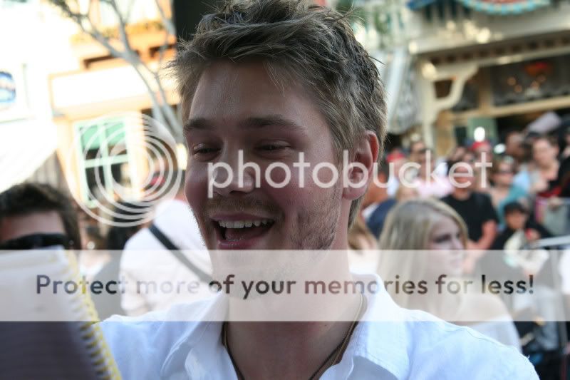 The official Chad Michael Murray photo thread - Page 3 IMG_2912