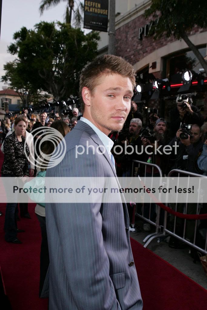 The official Chad Michael Murray photo thread - Page 2 April07hq045