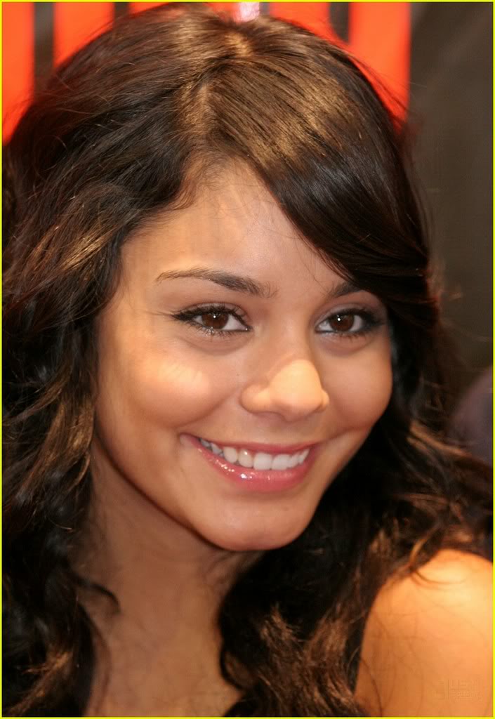 Vanessa Hudgens Vanessa-hudgens-international-vi-6