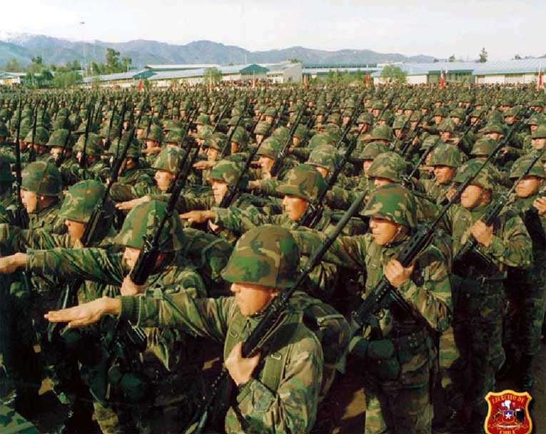 Armée Chilienne / Chile's armed forces / Fuerzas Armadas de Chile Juramentoalabandera
