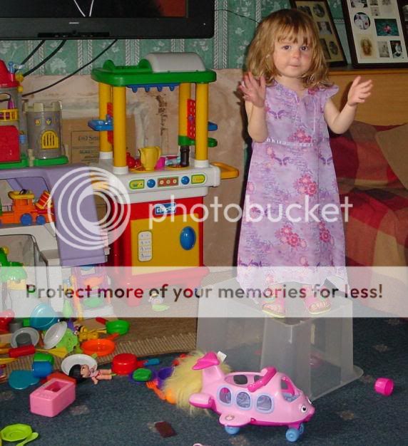 Toddlers in stacker boxes E