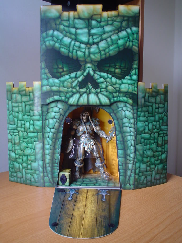 Masters Of The Universe Classics : KING GRAYSKULL DSC03063