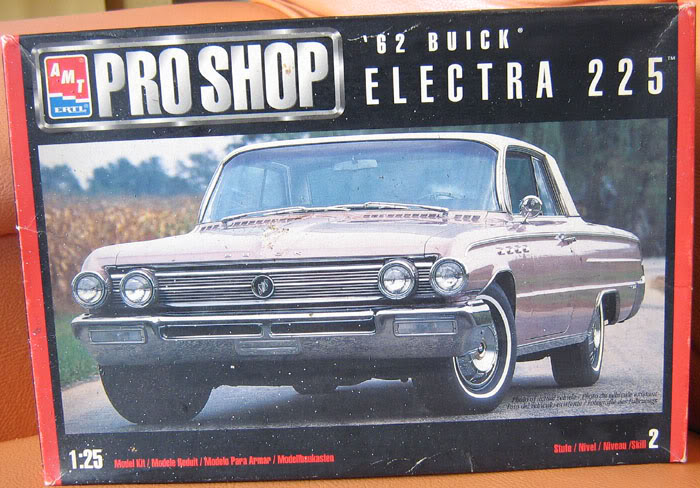 Buick Electra 225 - 1962 - AMT - 1/25 0000005