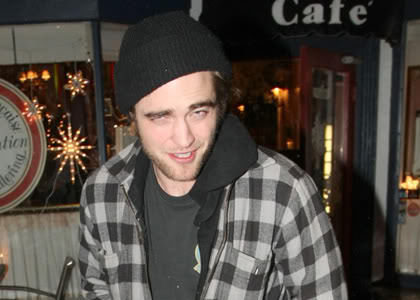 Twilight Mega Thread: RPattz--Ruining lives since 2008 - Page 17 27062pcn_Pattinson