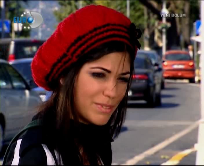 su krmz sapkal resimler.... AdslTV2007-10-1119-04-21KanalDmp-129